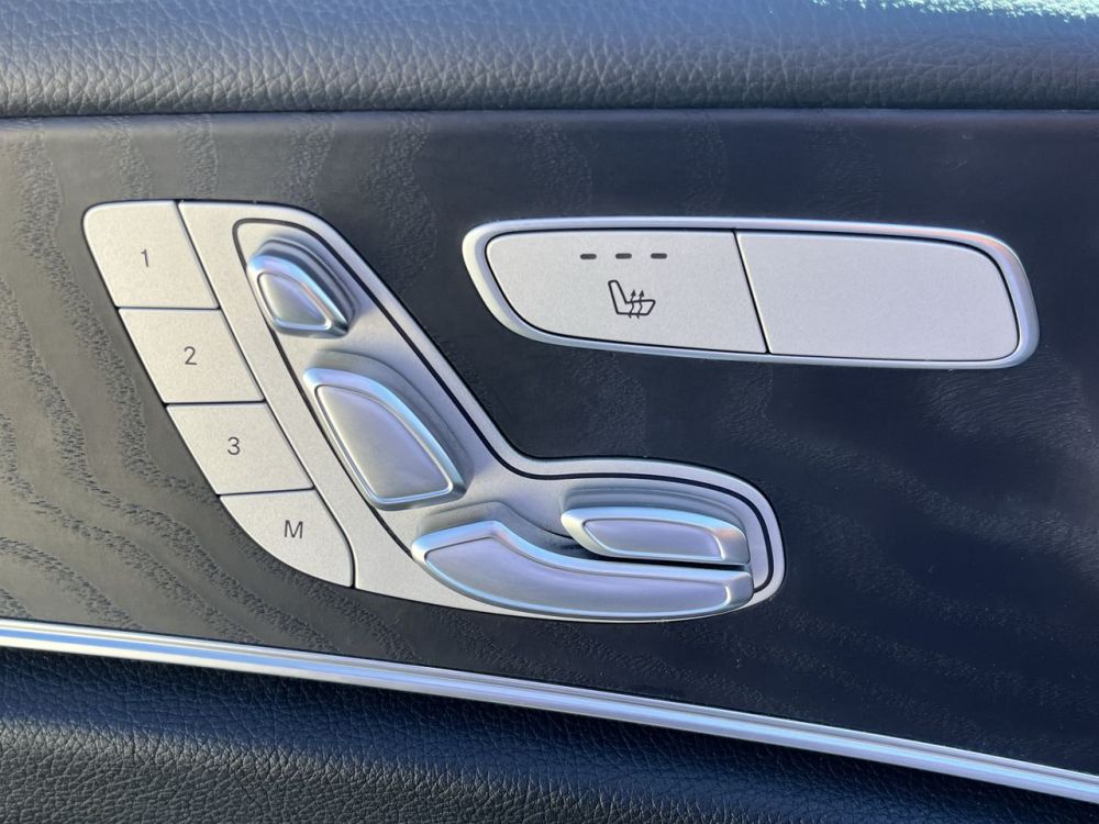 2022 Mercedes-Benz E350 - photo 22