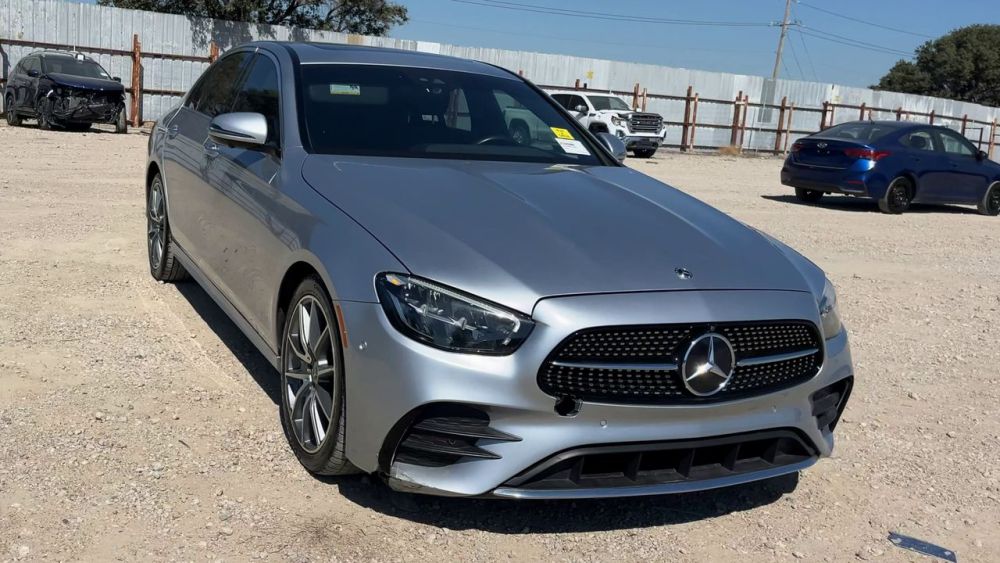 2022 Mercedes-Benz E350 - photo 7