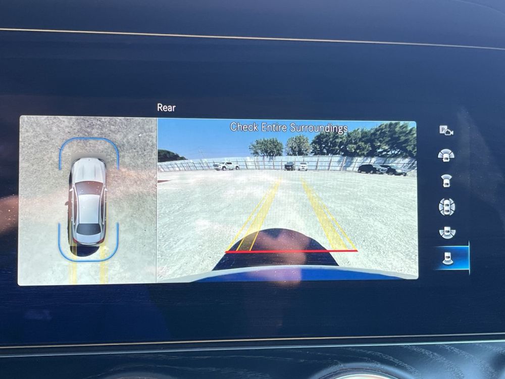 2022 Mercedes-Benz E350 - photo 10
