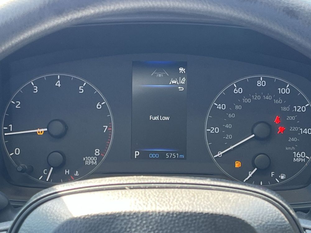 2025 Toyota Corolla - photo 12