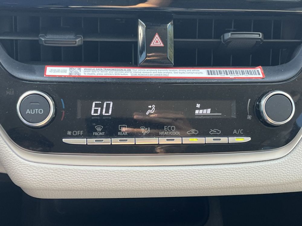 2025 Toyota Corolla - photo 14