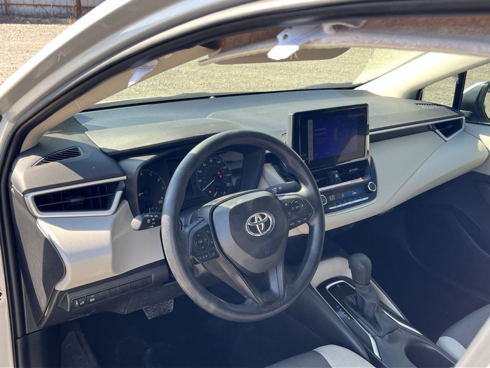 2025 Toyota Corolla - photo 20