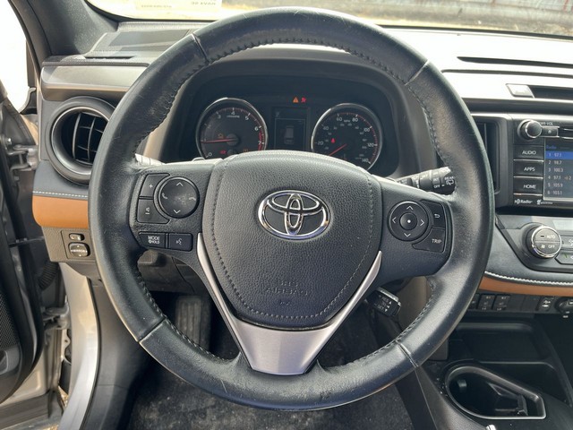 2016 Toyota RAV4 - photo 13
