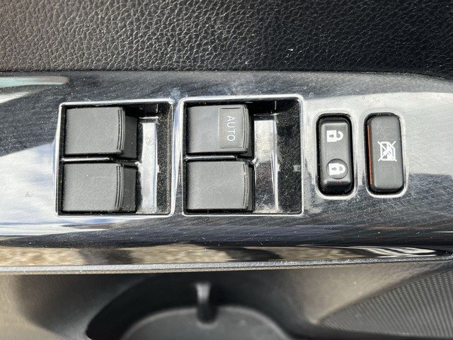 2016 Toyota RAV4 - photo 19
