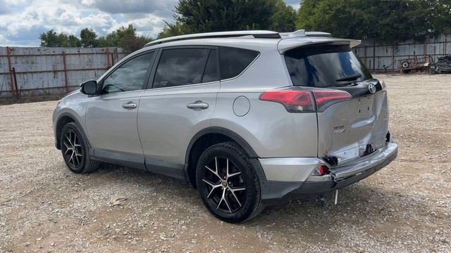 2016 Toyota RAV4 - photo 3