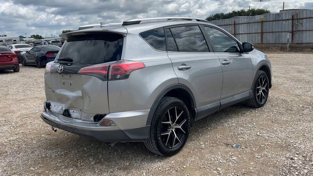 2016 Toyota RAV4 - photo 5