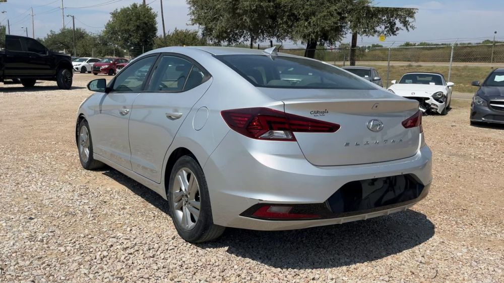 2020 Hyundai ELANTRA SEL - photo 3