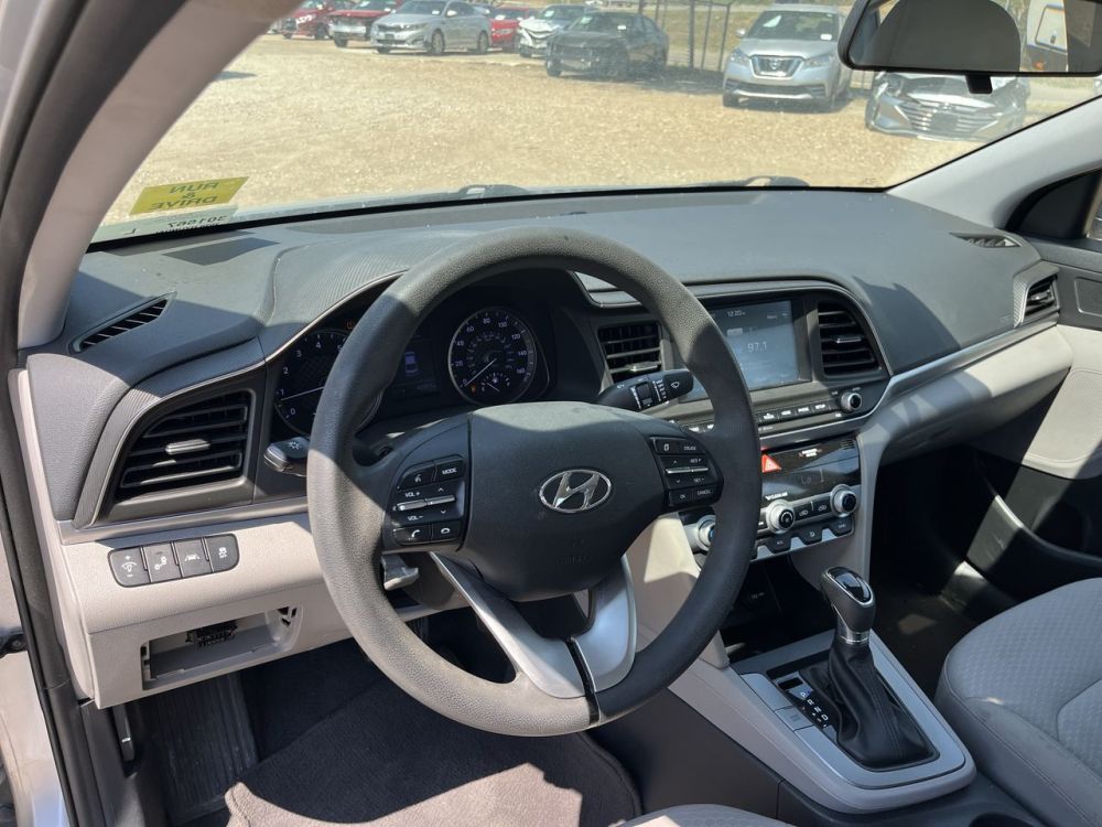 2020 Hyundai ELANTRA SEL - photo 22