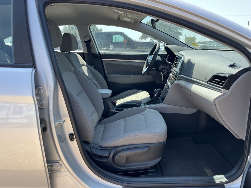 2020 Hyundai ELANTRA SEL - photo 24