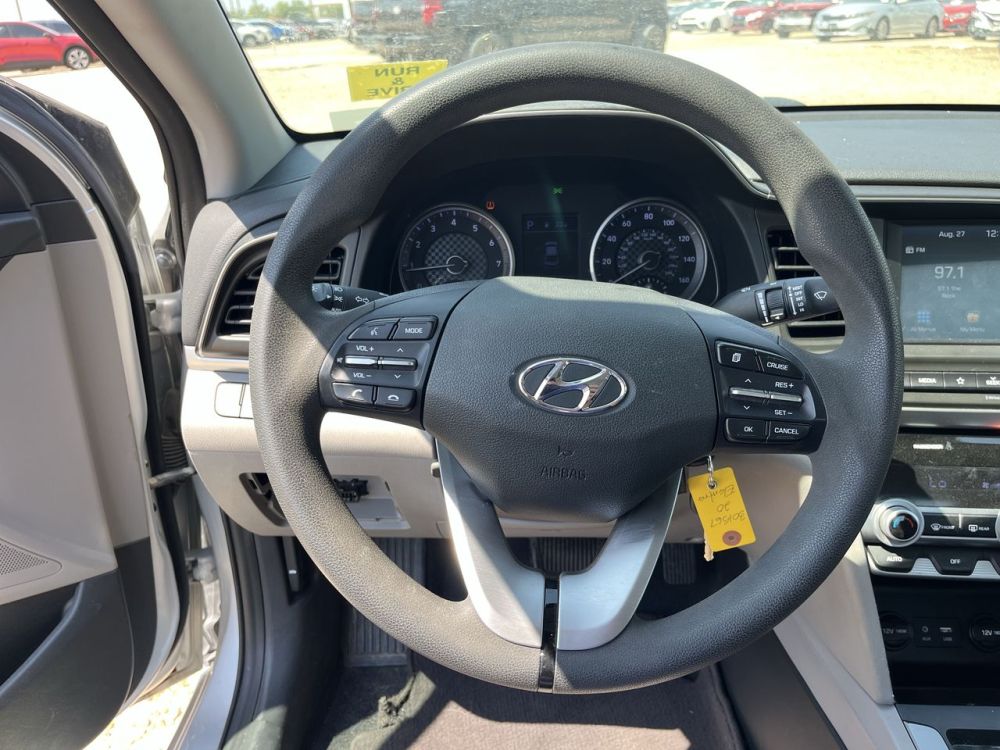 2020 Hyundai ELANTRA SEL - photo 9