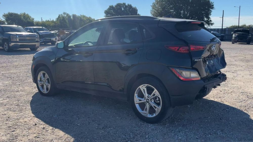 2022 Hyundai KONA SEL - photo 3