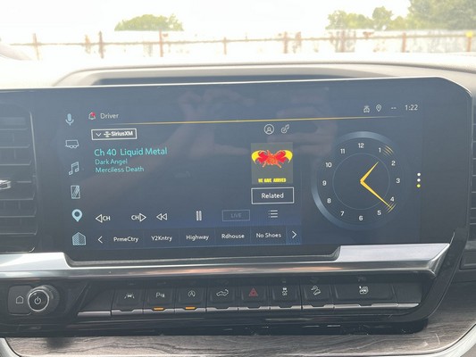 2025 Chevrolet Silverado - photo 12