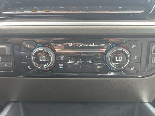 2025 Chevrolet Silverado - photo 15