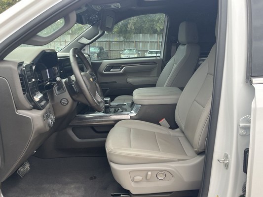 2025 Chevrolet Silverado - photo 19