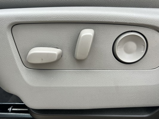 2025 Chevrolet Silverado - photo 22