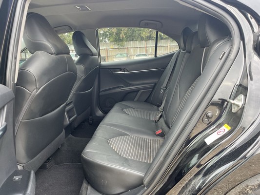 2018 Toyota Camry - photo 22