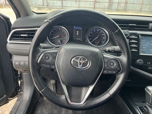 2018 Toyota Camry - photo 9