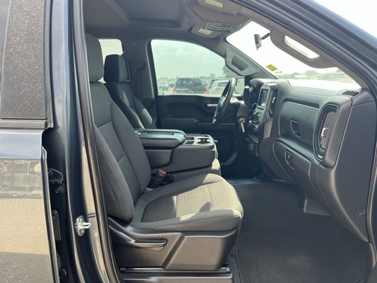 2021 Chevrolet Silverado - photo 24