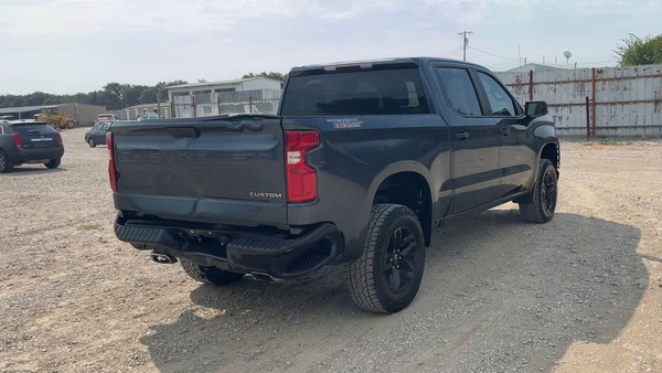 2021 Chevrolet Silverado - photo 5