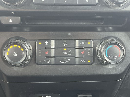 2016 Ford F150 - photo 12
