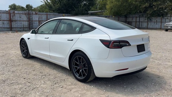 2022 Tesla Motors Model - photo 3