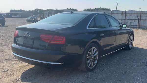 2013 Audi A8 - photo 5