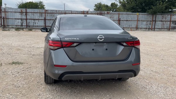 2023 Nissan Sentra - photo 4