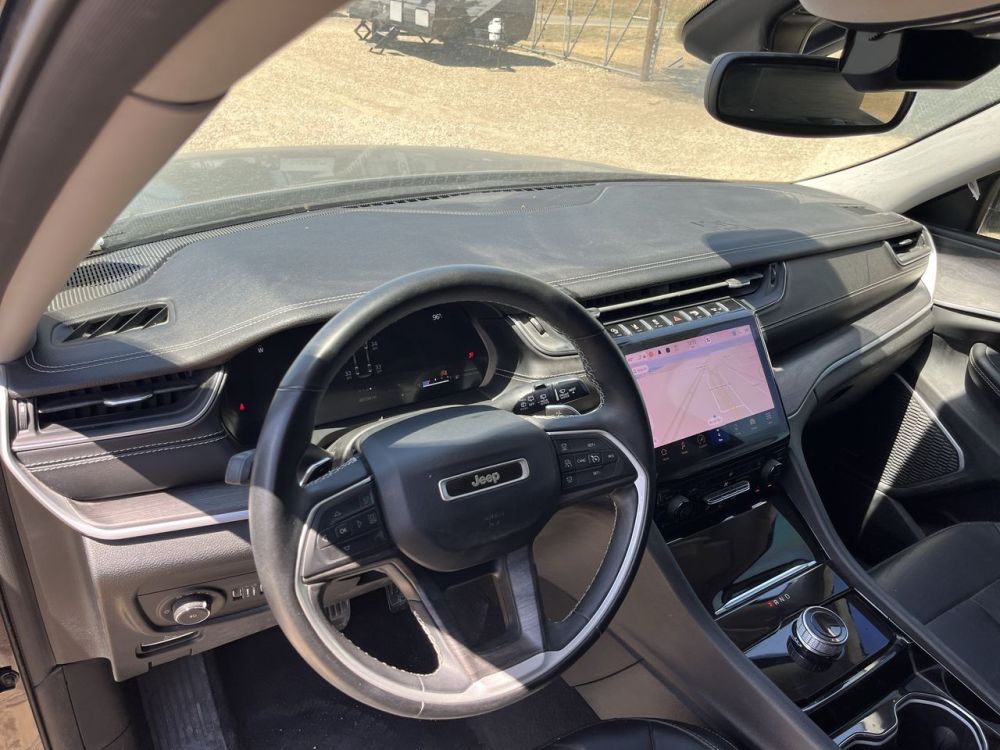 2022 Jeep GRAND CHEROKEE L LIMITED - photo 22