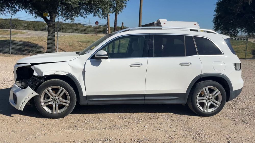 2021 Mercedes-Benz GLB 250 4MATIC - photo 2