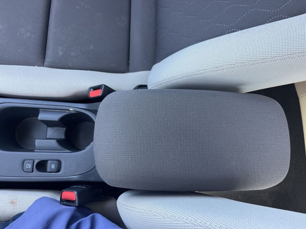 2025 Toyota COROLLA LE - photo 16