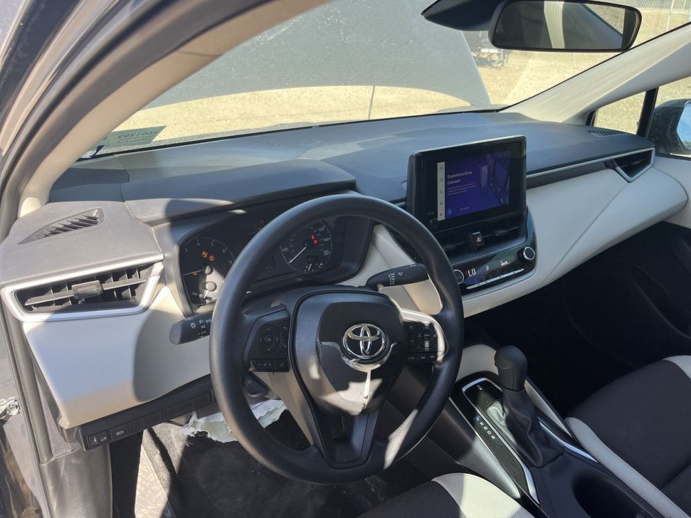 2025 Toyota COROLLA LE - photo 21
