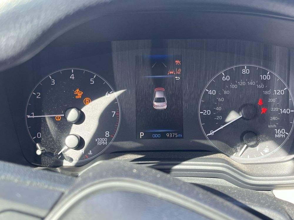 2025 Toyota COROLLA LE - photo 10
