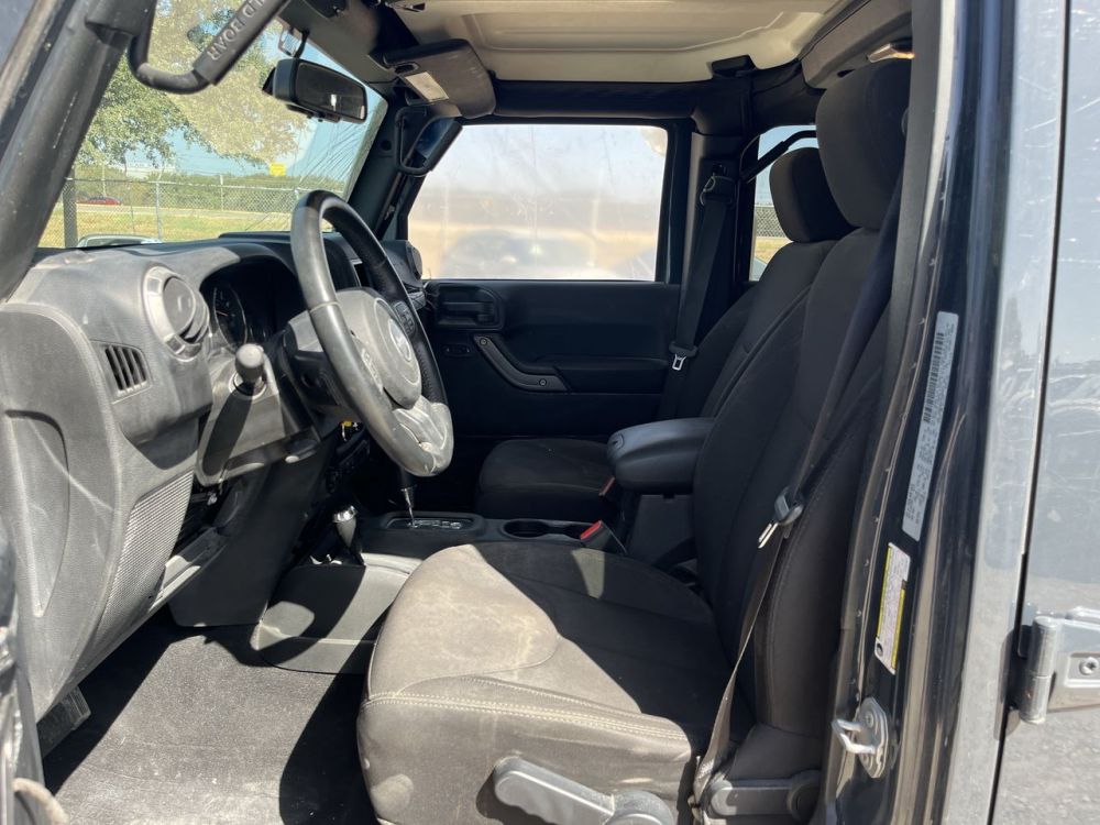 2017 Jeep WRANGLER - photo 16