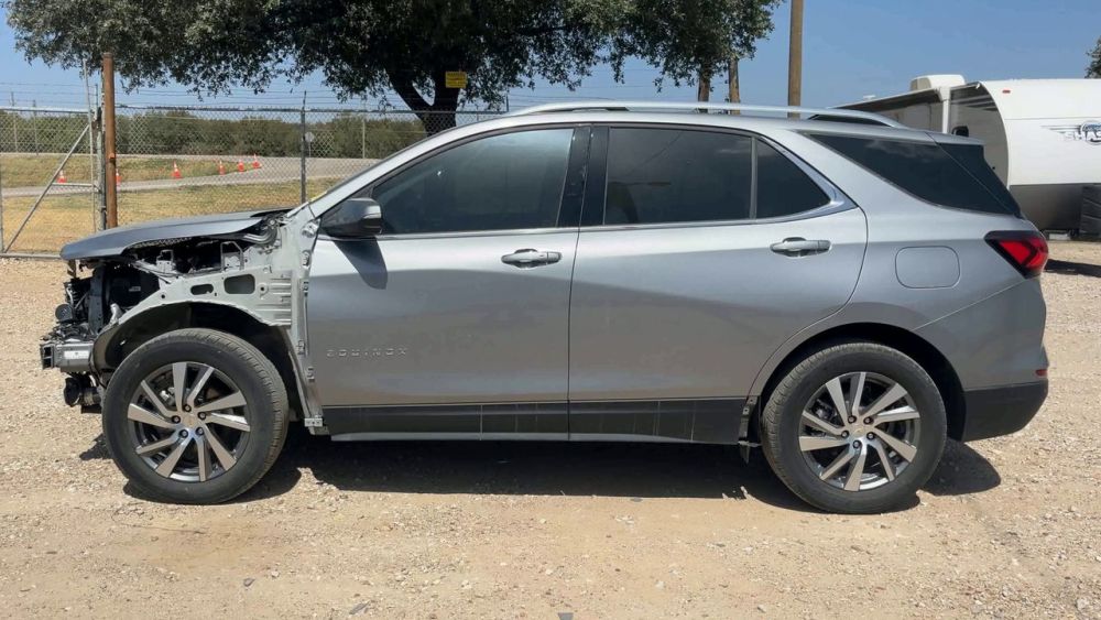 2024 Chevrolet EQUINOX PREMIER - photo 2