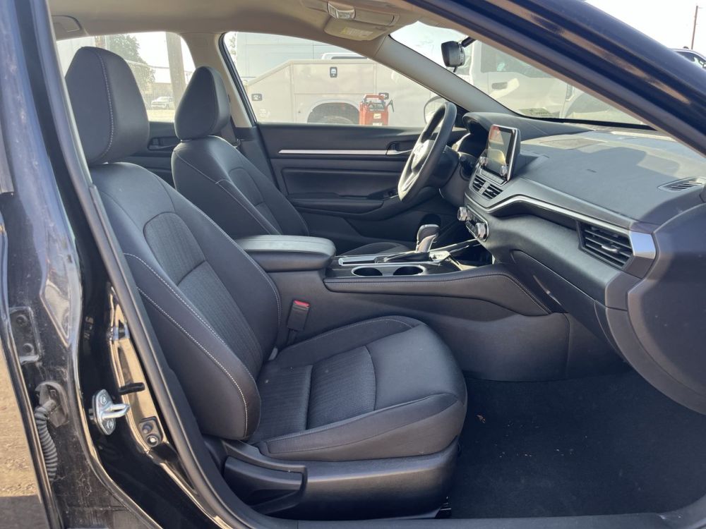 2023 Nissan ALTIMA SV FWD - photo 24