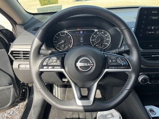 2024 Nissan Altima - photo 11