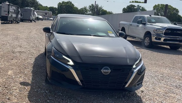 2024 Nissan Altima - photo 8