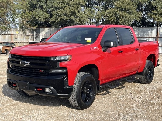 2020 Chevrolet Silverado - photo 1