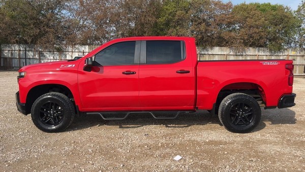 2020 Chevrolet Silverado - photo 2