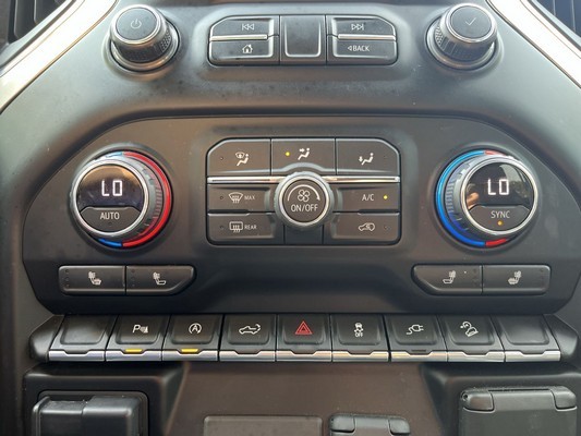 2020 Chevrolet Silverado - photo 13