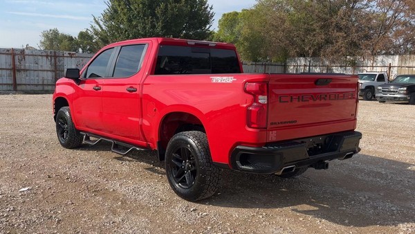 2020 Chevrolet Silverado - photo 3