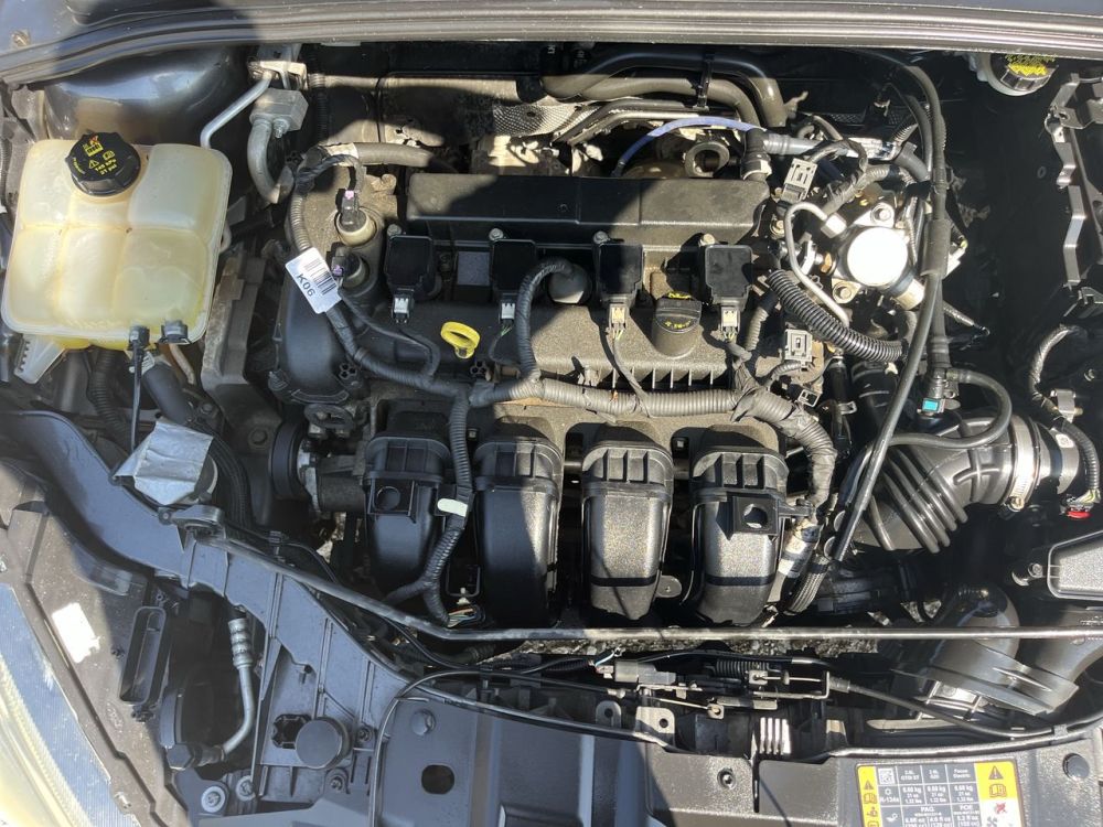 2016 Ford FOCUS SE - photo 18