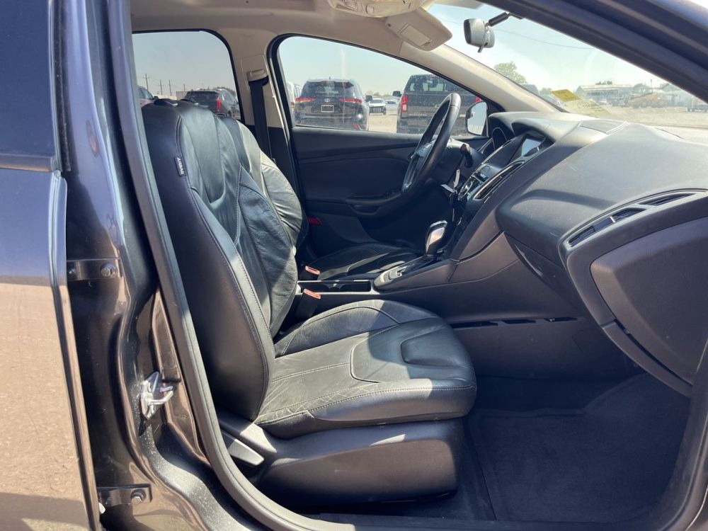 2016 Ford FOCUS SE - photo 24