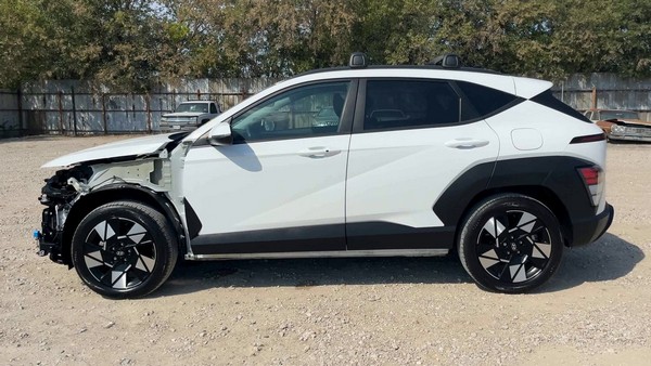 2025 Hyundai Kona - photo 2