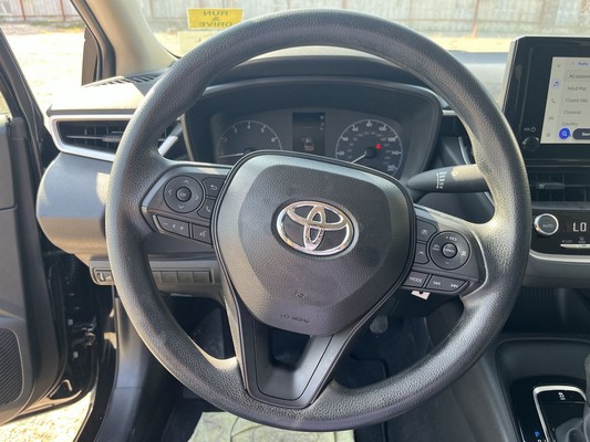 2025 Toyota Corolla - photo 12