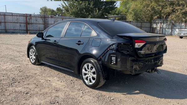 2025 Toyota Corolla - photo 3