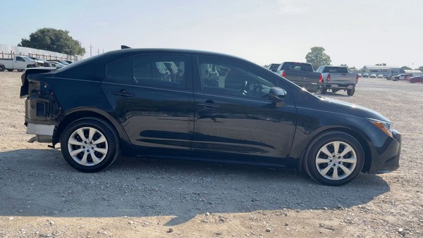 2025 Toyota Corolla - photo 6