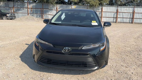 2025 Toyota Corolla - photo 8
