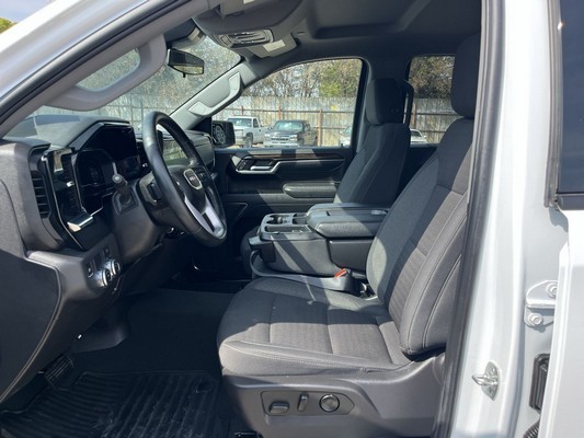 2025 GMC Sierra - photo 20