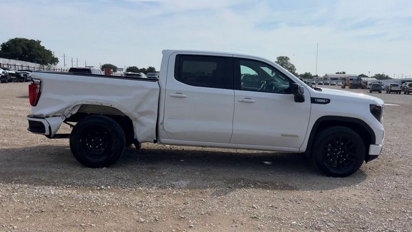 2025 GMC Sierra - photo 6